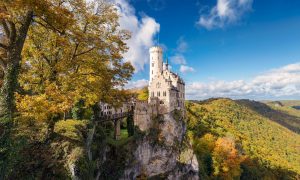 schloss_liechtenstein2048x1219